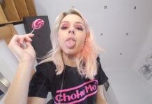 Chloe Toy – Facesitting and Spitplay
