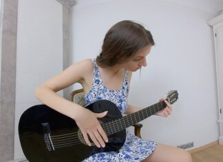 Rebeka Ruby After Guitar Lesson Plays With A Pink Vibrator