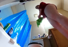 Giantess Cleans Bathroom