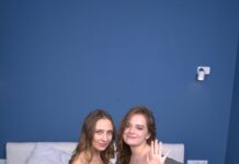 Alexa Mood Wakes Vieta Angel Up For Lesbian Sex