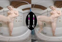 Miturasu Erotic Vr180 Video – Girl In The Shower Room