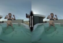 Hot Babe Melonie Rooftop Jacuzzi Dildo Masturbation