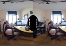 Margarita Young Teen Virtual 3D Strip in My Office