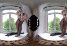 Margarita Young Teen Virtual 3D Strip On The Window