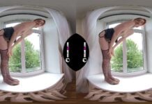 Margarita Young Teen Virtual 3D Strip On The Window