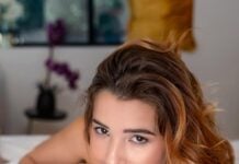 Intimate Blowjob with Agatha Vega