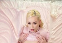 Wicked: Glinda (A Porn Parody)